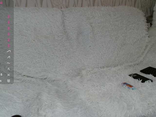 PrettyAngel777 live webcam show