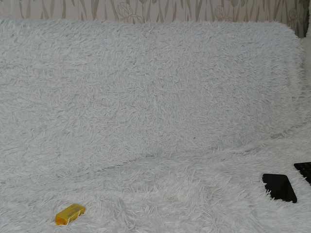 PrettyAngel777 webcam