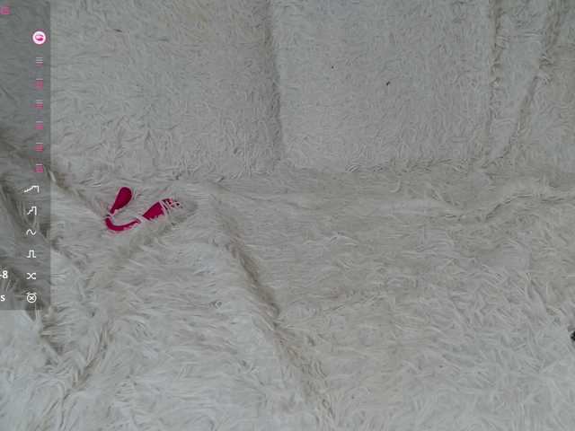 PrettyAngel777 webcam