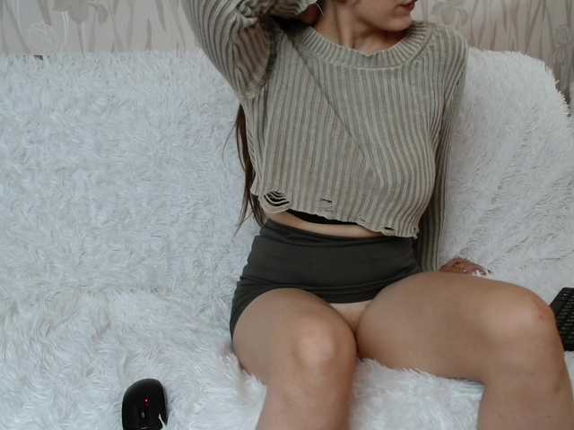 PrettyAngel777 webcam
