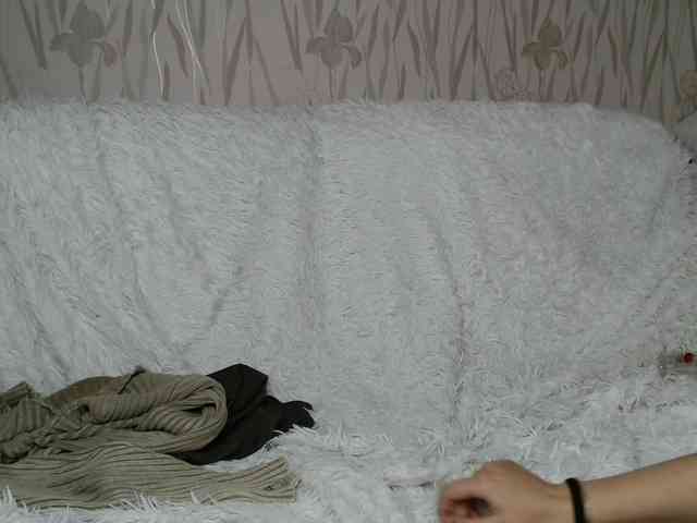 PrettyAngel777 webcam