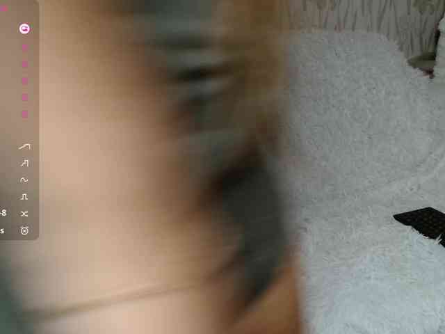 PrettyAngel777 webcam
