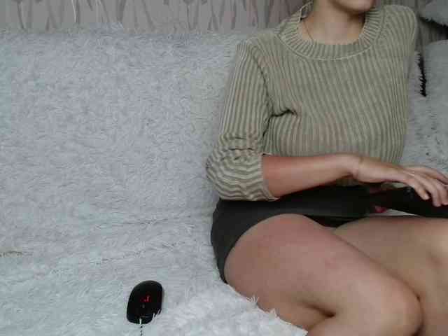 PrettyAngel777 webcam