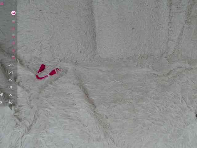PrettyAngel777 webcam