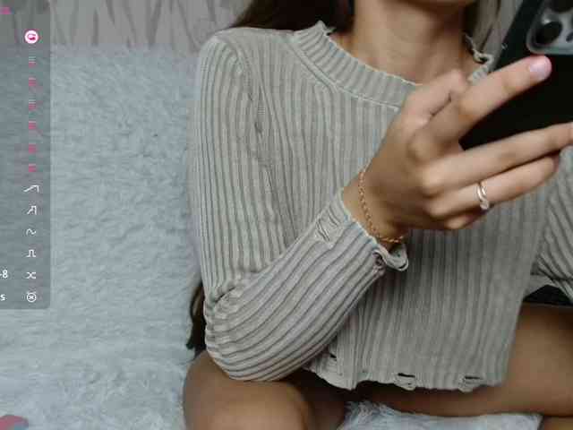 PrettyAngel777 webcam