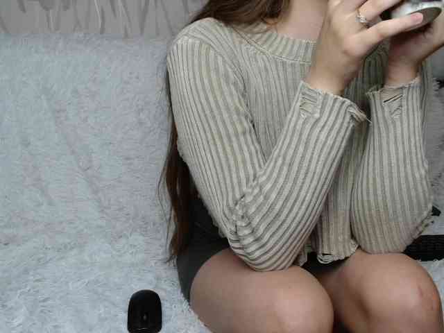 PrettyAngel777 webcam