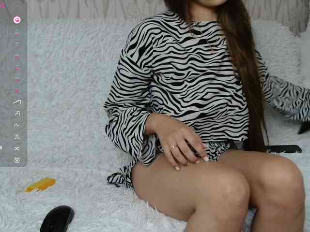 PrettyAngel777 webcam