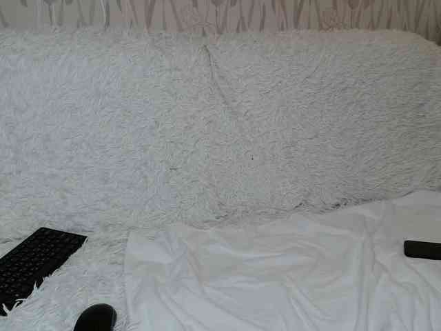 PrettyAngel777 webcam