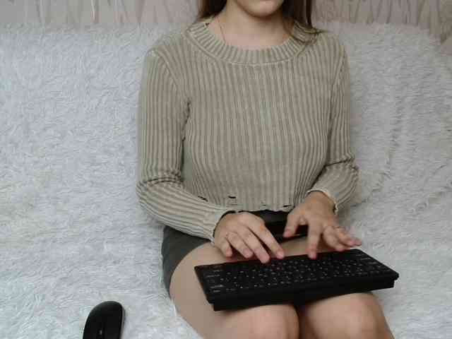 PrettyAngel777 webcam