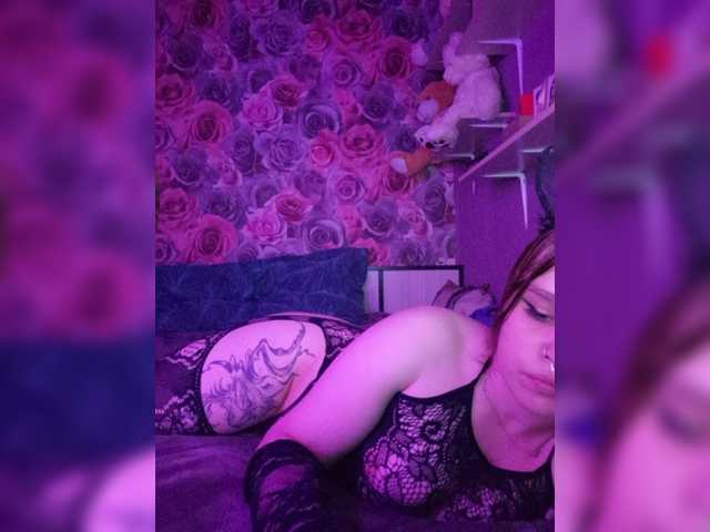 25spacegirl99kis live cam on BongaCams
