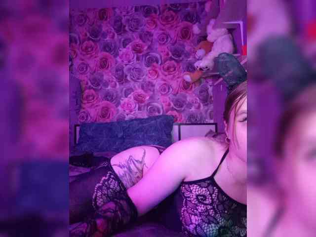 Spacegirl18 webcam