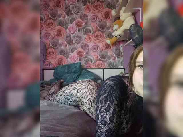 Spacegirl18 webcam