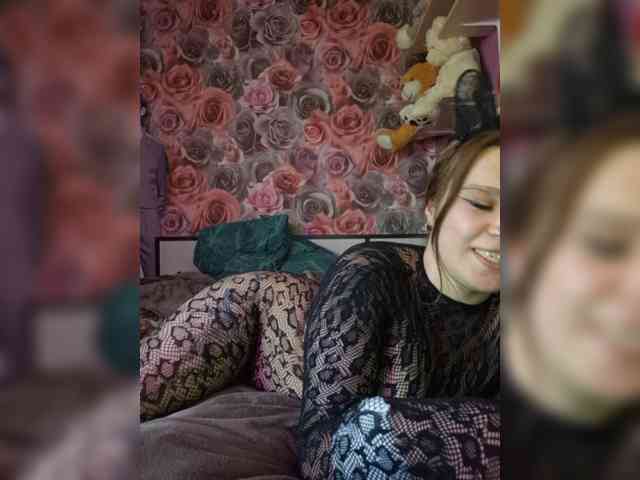 Spacegirl18 webcam