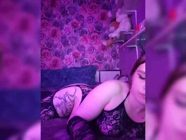 Spacegirl18 webcam