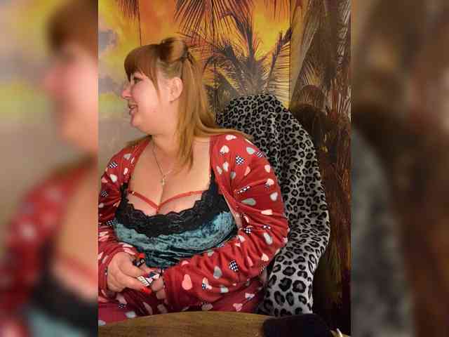 Miss-Tits2025 webcam