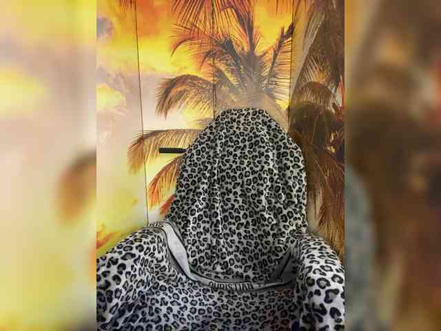 Miss-Tits2025 webcam