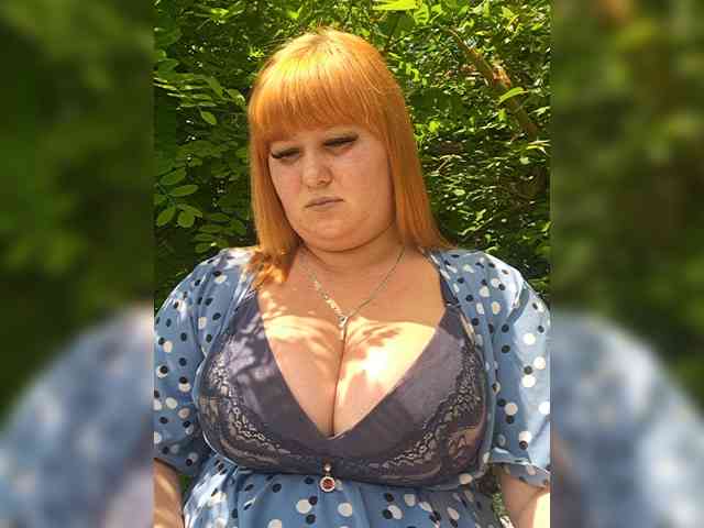 Miss-Tits2025 webcam