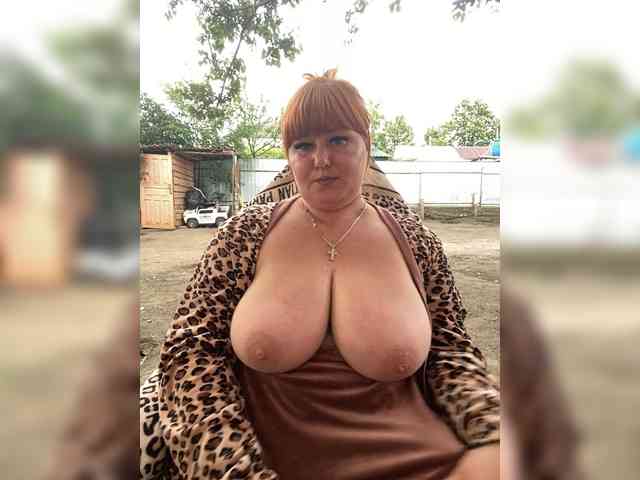 Miss-Tits2025 webcam