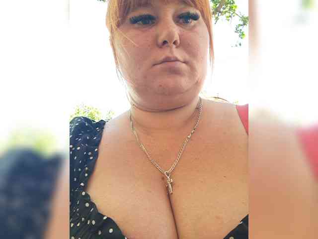 Miss-Tits2025 webcam