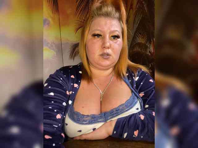 Miss-Tits2025 webcam