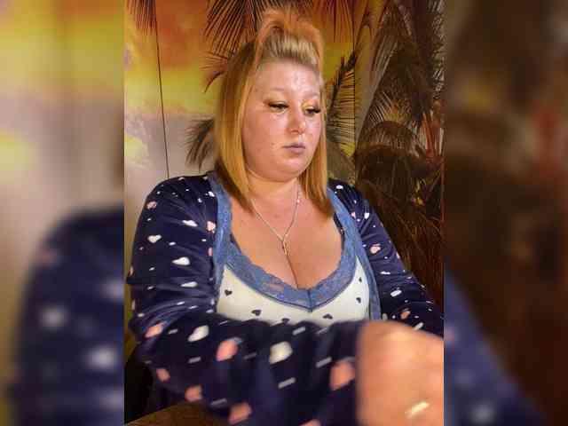 Miss-Tits2025 webcam