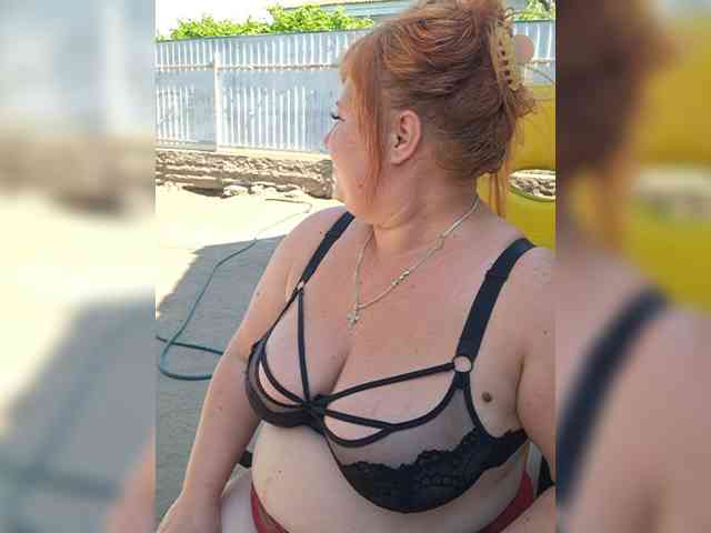 Miss-Tits2025 webcam