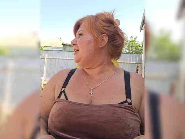 Miss-Tits2025 webcam