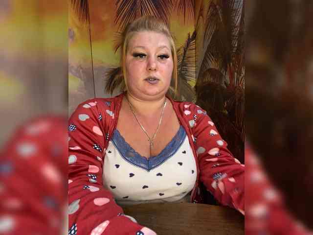 Miss-Tits2025 webcam