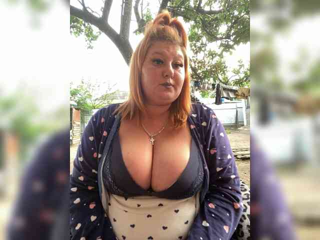Miss-Tits2025 webcam