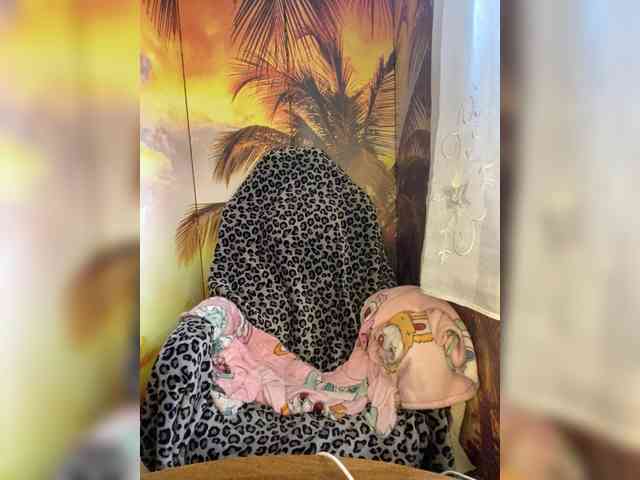 Miss-Tits2025 webcam