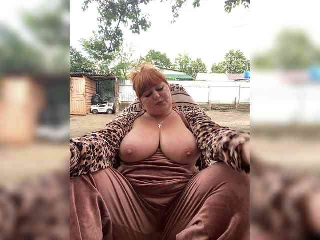 Miss-Tits2025 webcam