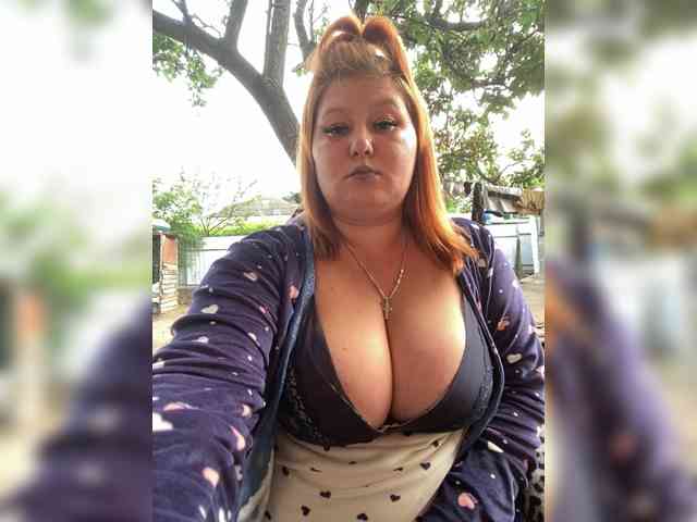 Miss-Tits2025 webcam