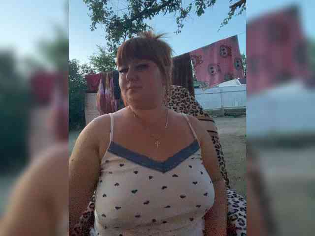 Miss-Tits2025 webcam