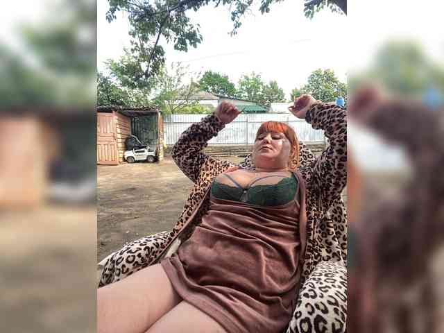 Miss-Tits2025 webcam