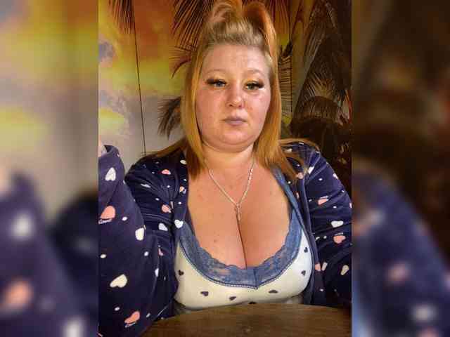 Miss-Tits2025 webcam