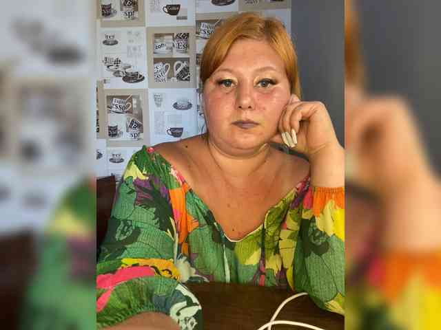 Miss-Tits2025 webcam