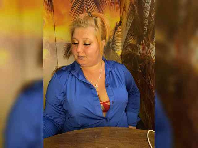 Miss-Tits2025 webcam