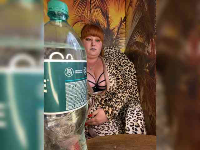 Miss-Tits2025 webcam