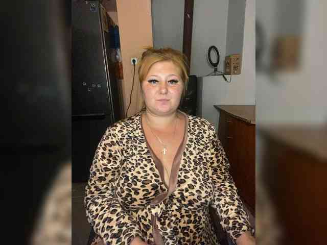 Miss-Tits2025 webcam
