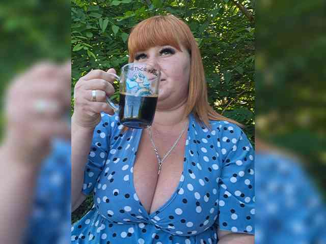 Miss-Tits2025 webcam