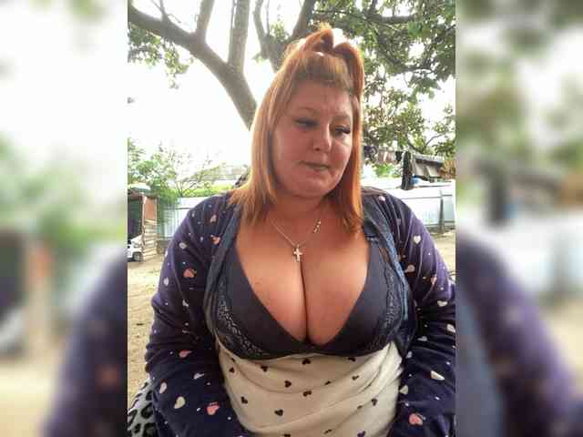 Miss-Tits2025 webcam