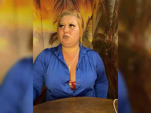 Miss-Tits2025 webcam
