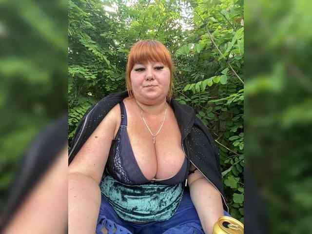 Miss-Tits2025 webcam