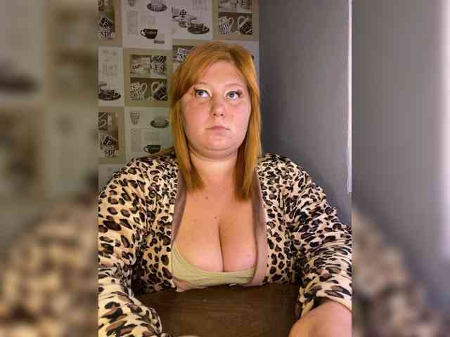 Miss-Tits2025 webcam