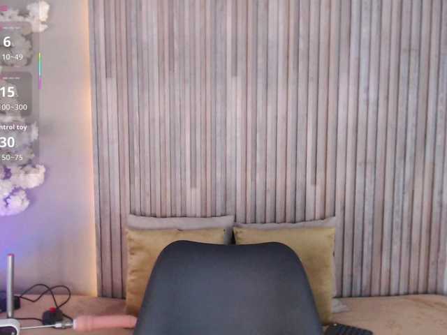 Hillary-hott live cam on BongaCams