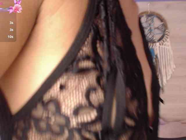Hillary-hott webcam