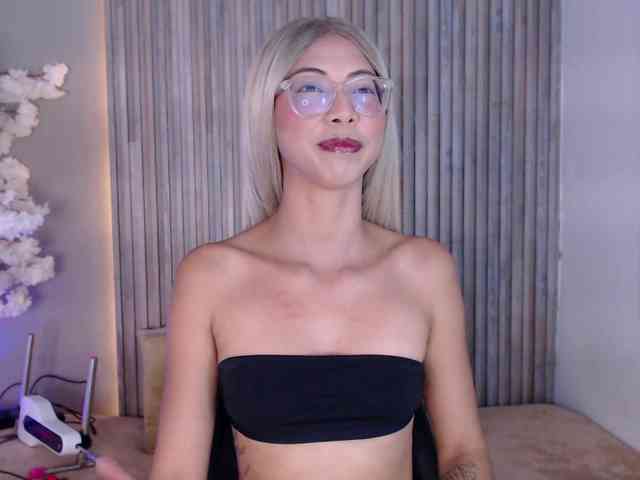 Hillary-hott webcam