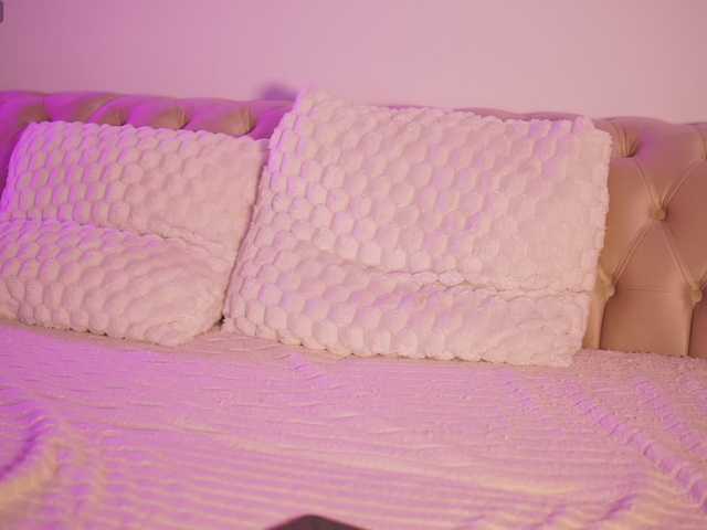 GiaInked live cam on BongaCams