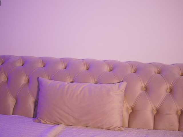 GiaInked live cam on BongaCams