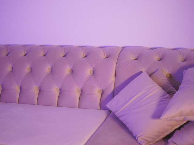 GiaInked live cam on BongaCams